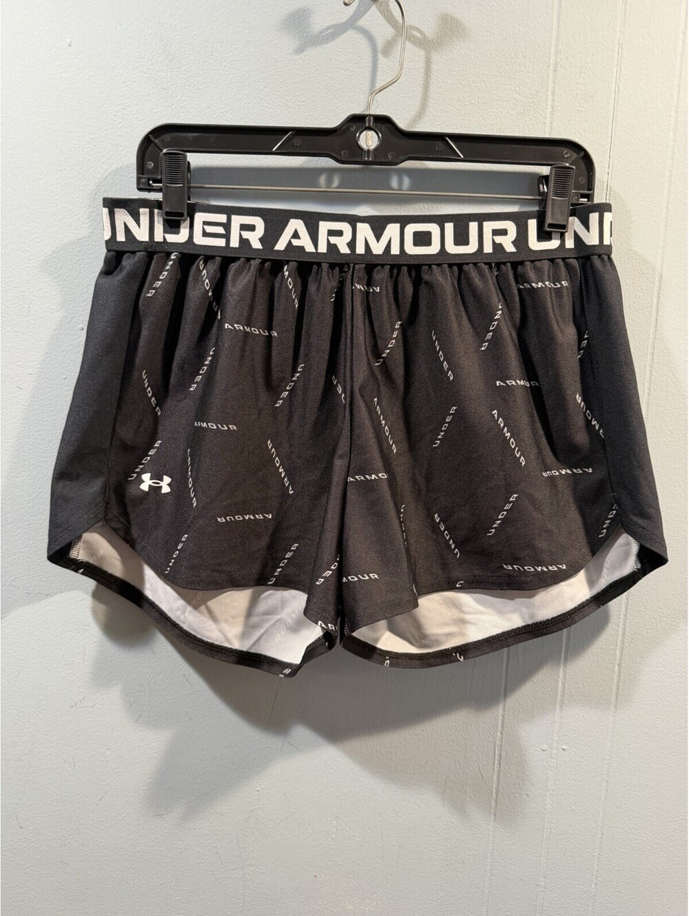 Womens Under Armour Active Short Size Large Black